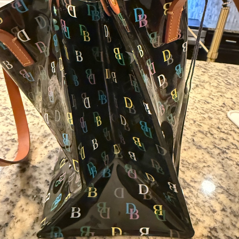 VTG Dooney & Bourke Black Tote with Multicolor Logo and leather strap - Picture 6 of 12